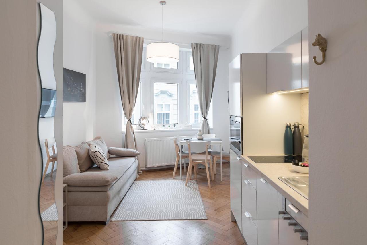 Skolska Junior Apartment Praag Buitenkant foto